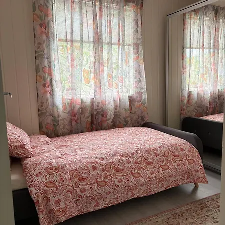 Small Room15 Min By Car To Oslo Airport بيت ضيافة