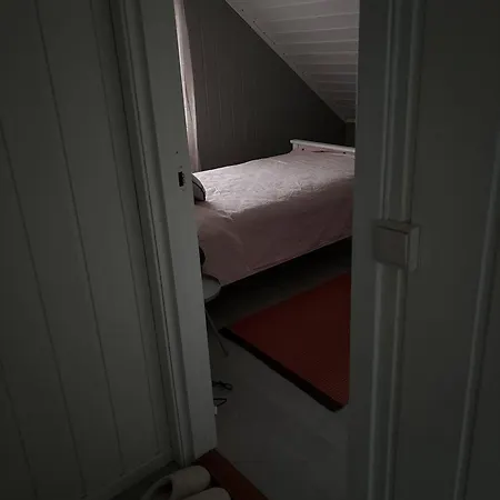 Casa de hóspedes Small Room15 Min By Car To Oslo Airport
